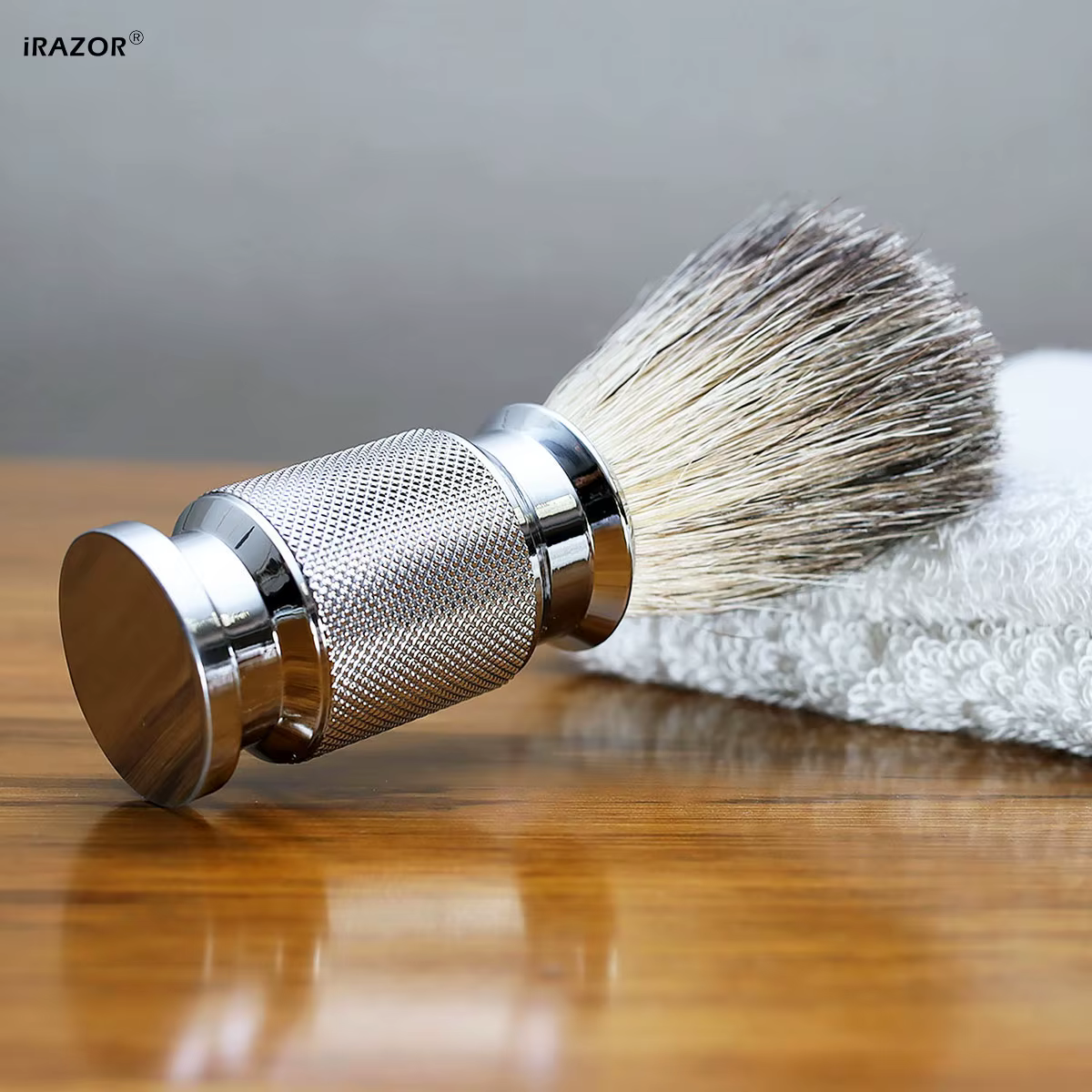 Brosse de rasage classique avec poignée antidérapante, Kit de toilettage pour cheveux de blaireau pu