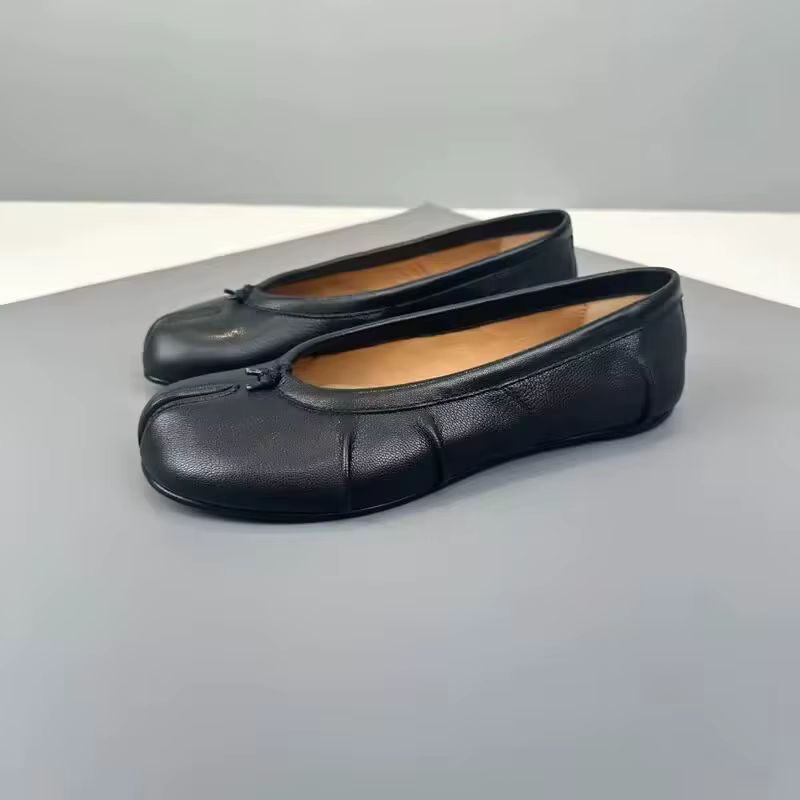 Chaussures Tabi en cuir PU pour femmes, chaussures plates faites à la main, mules fendues, design de