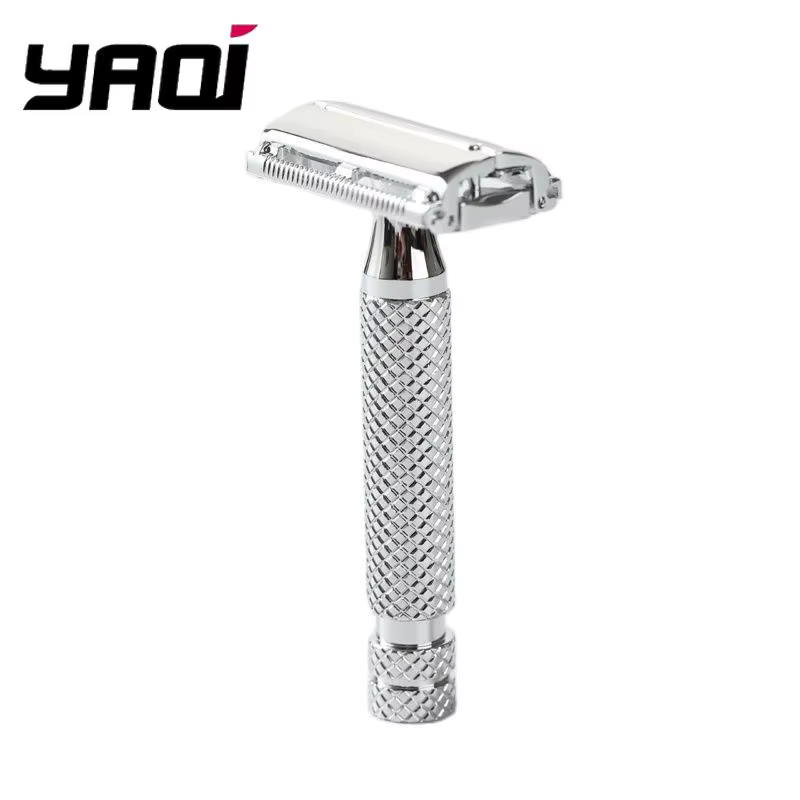 Rasoir de sécurité Yaqi Monarch 2026, couleur chrome, design léger avec une interstice de lame de 0,