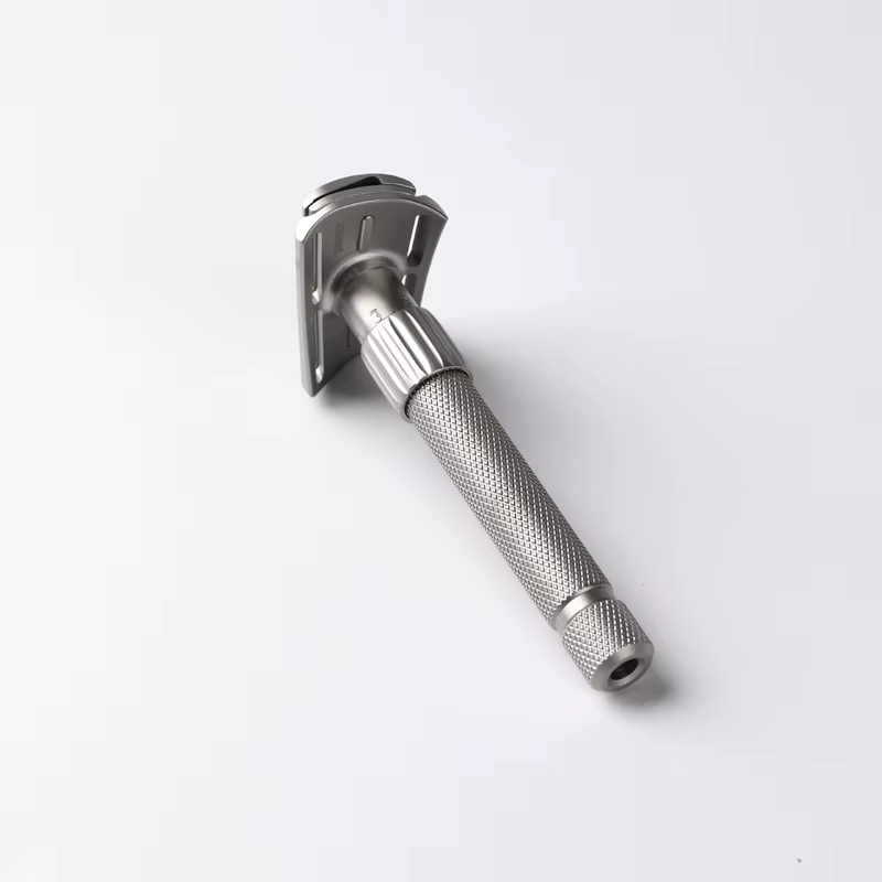 Rasoir de sécurité réglable incliné en acier inoxydable Torqx version mate Yaqi
