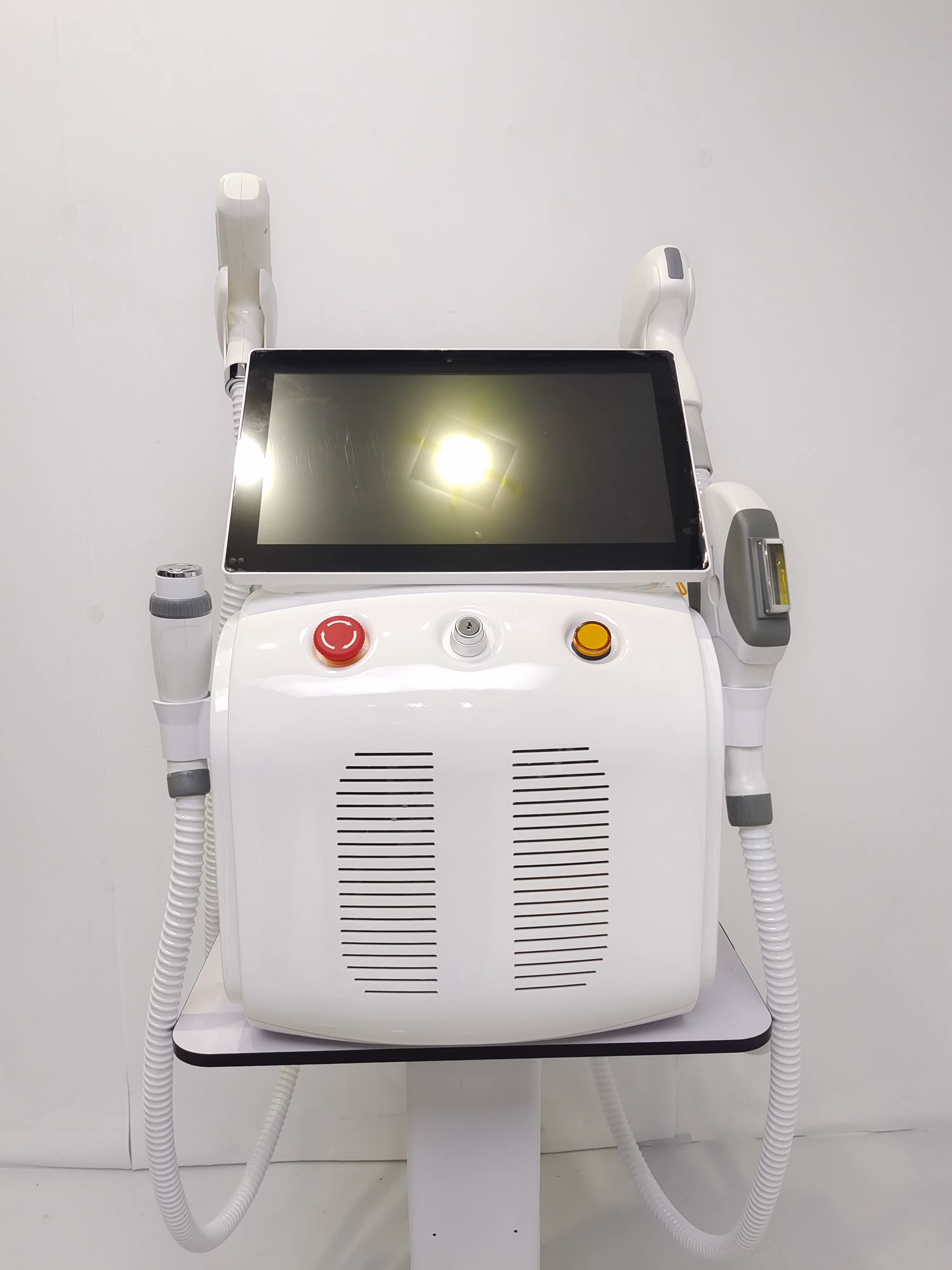 Meilleure vente 4 en 1 Diode Laser Pico 808 carbone Peel RF IPL picoseconde
