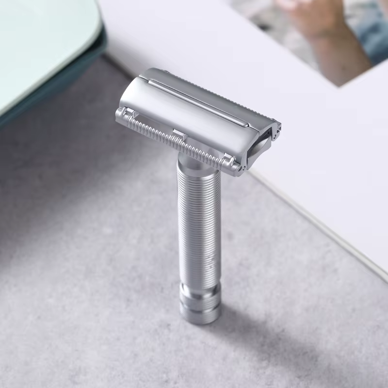 YAQI – rasoir de sécurité monarque de couleur chromée mate