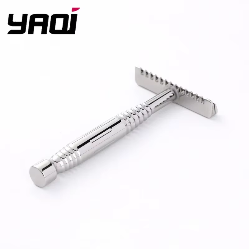 Rasoir de sécurité homme YAQI Romulus 2026 à lame simple en acier inoxydable 316 poli à peigne ouvert