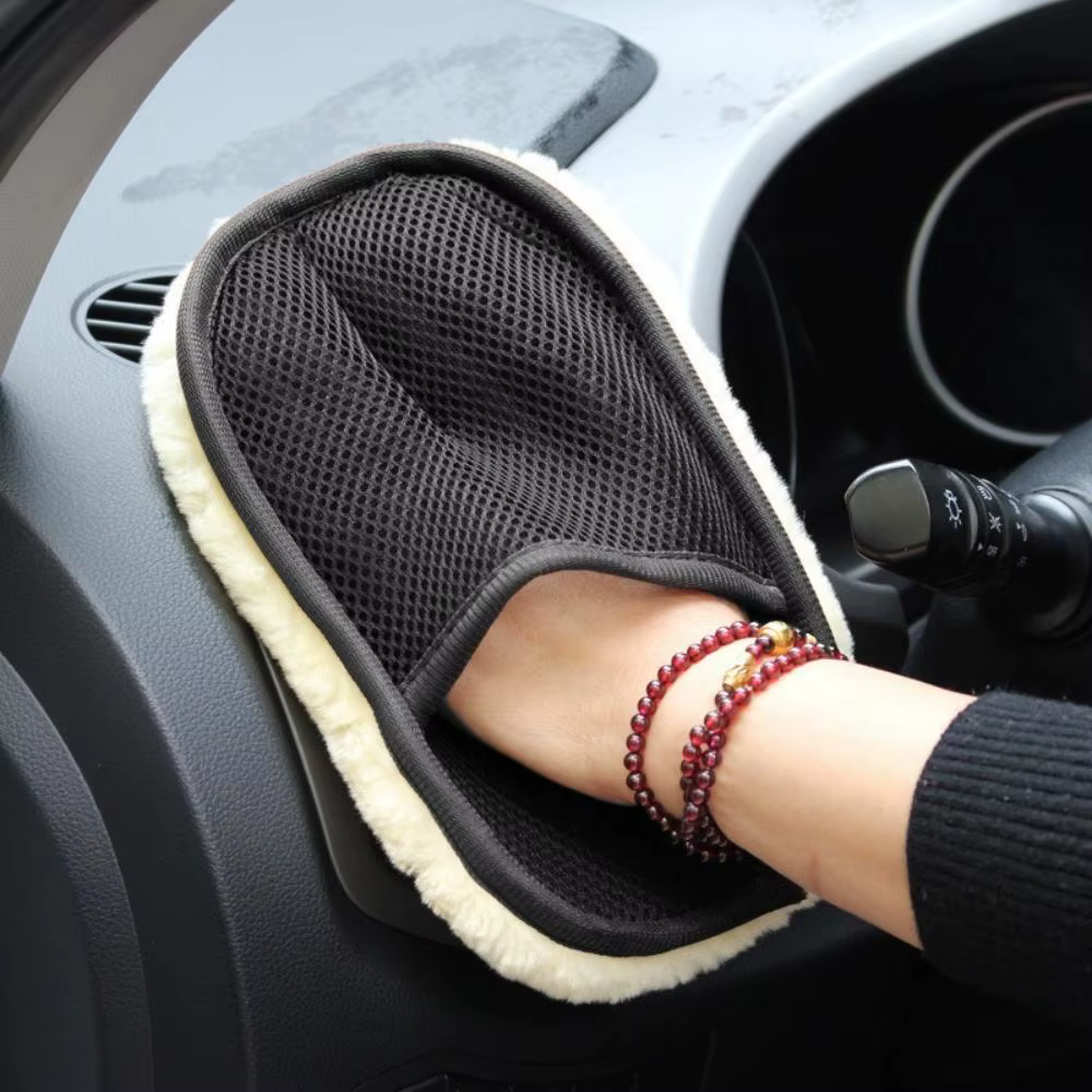 Gant de lavage automobile en laine douce avancé pour le nettoyage, le lustrage et le cirage des voitures et motos