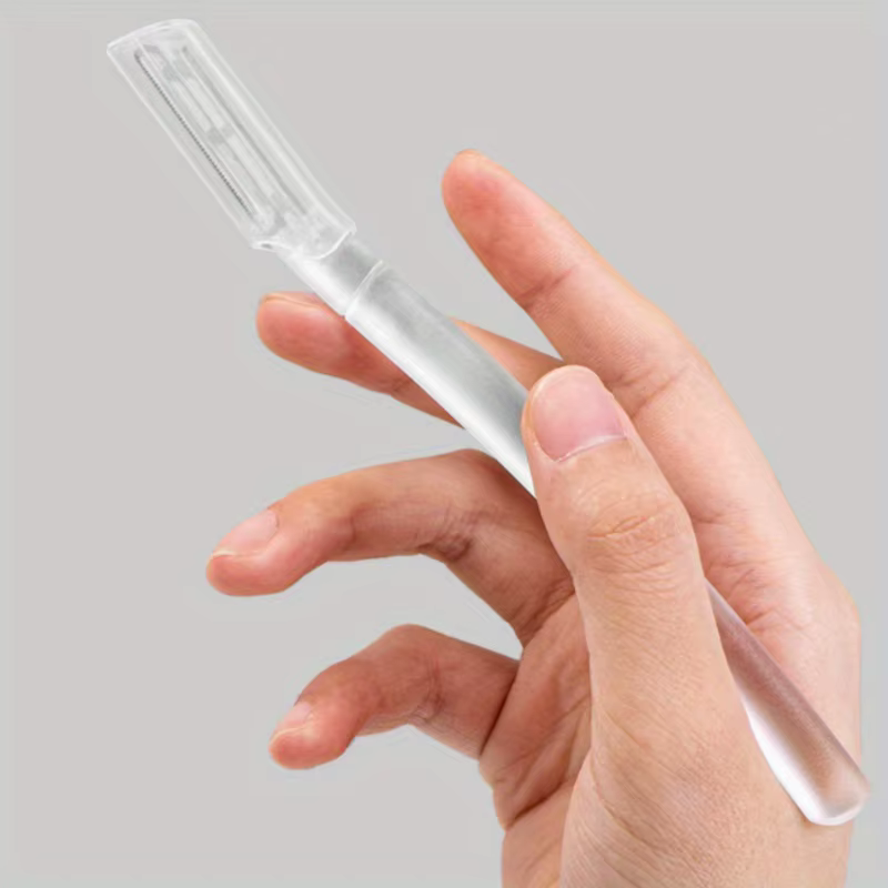 Rasoirs faciaux, outil de retouche pour le dermaplaning