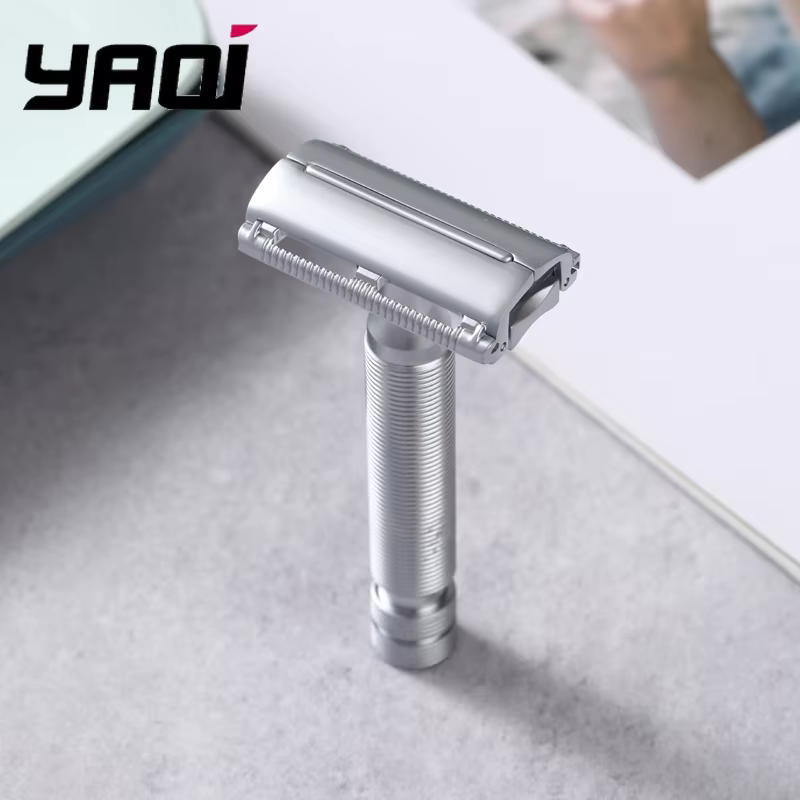 Rasoir de sécurité Yaqi Monarch couleur chrome mat