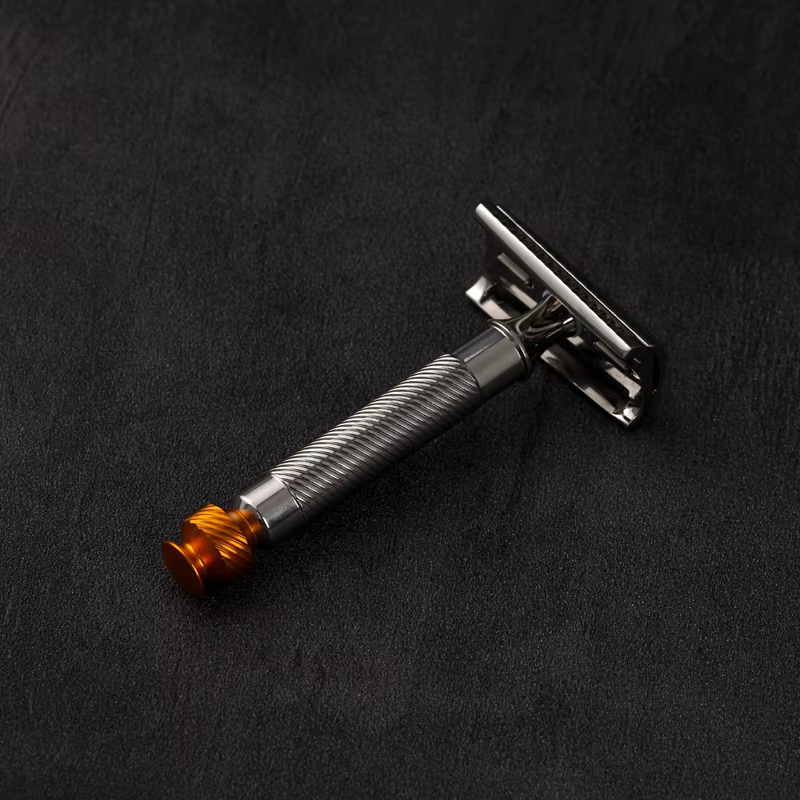 Rasoir de sécurité Yaqi Slant 37 en acier inoxydable 2026 avec angle de lame de précision pour un rasage impeccable et une peau lisse – Offre à durée limitée