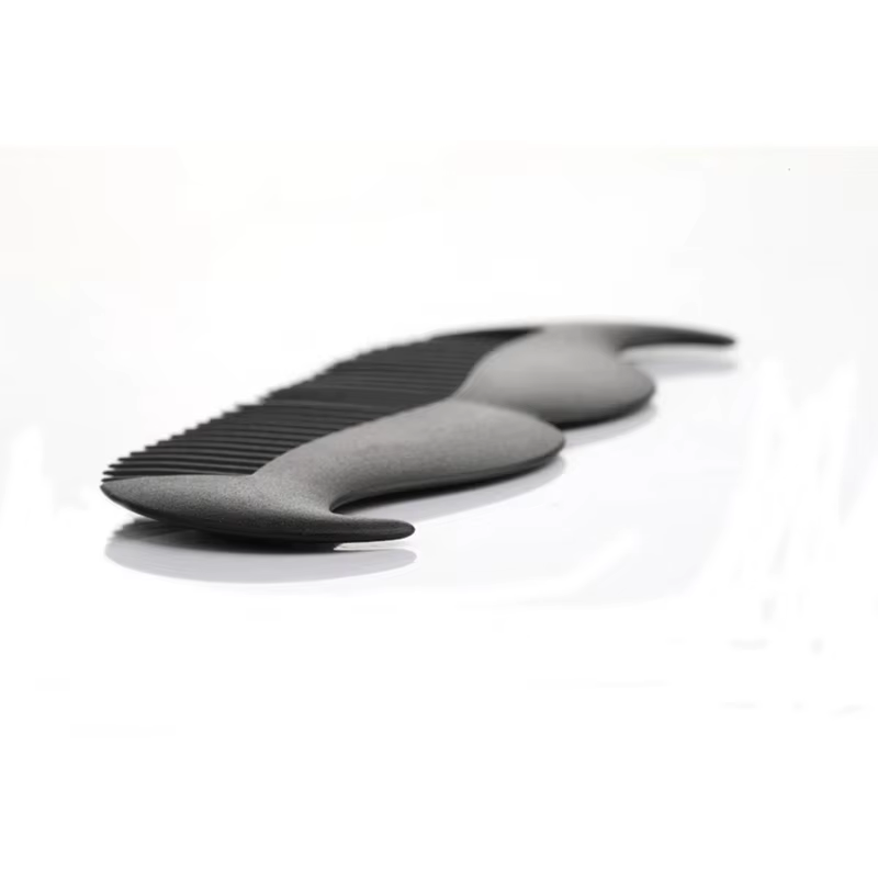Peigne noir pour hommes
