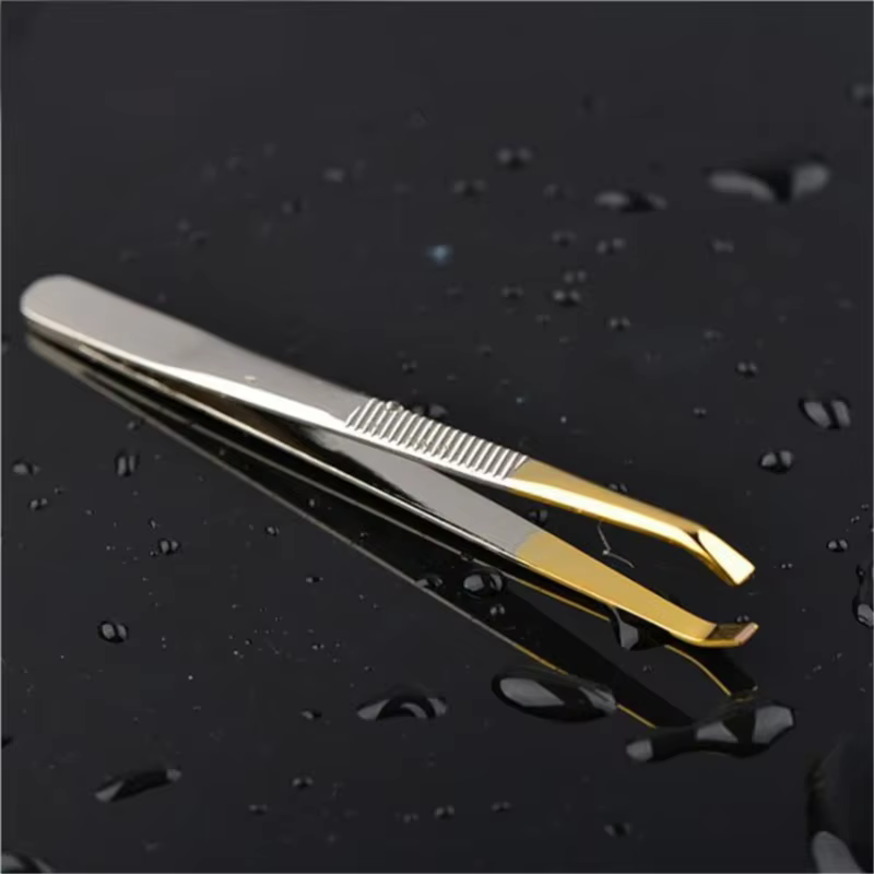 Pince à épiler pour sourcils