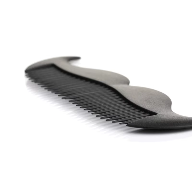 Peigne noir pour hommes