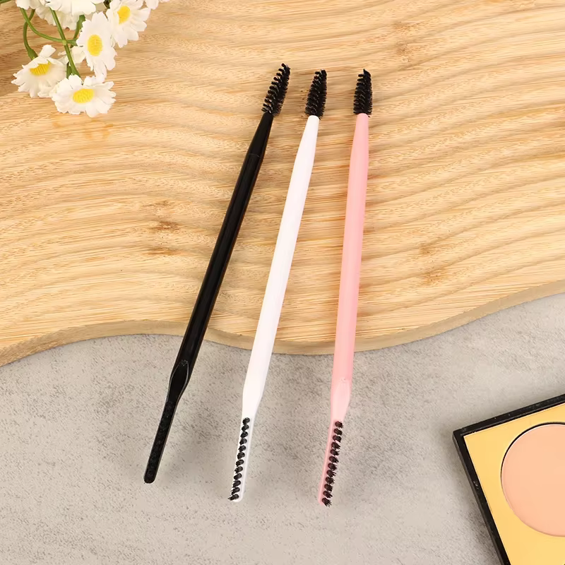 Brosse à sourcils à Double tête