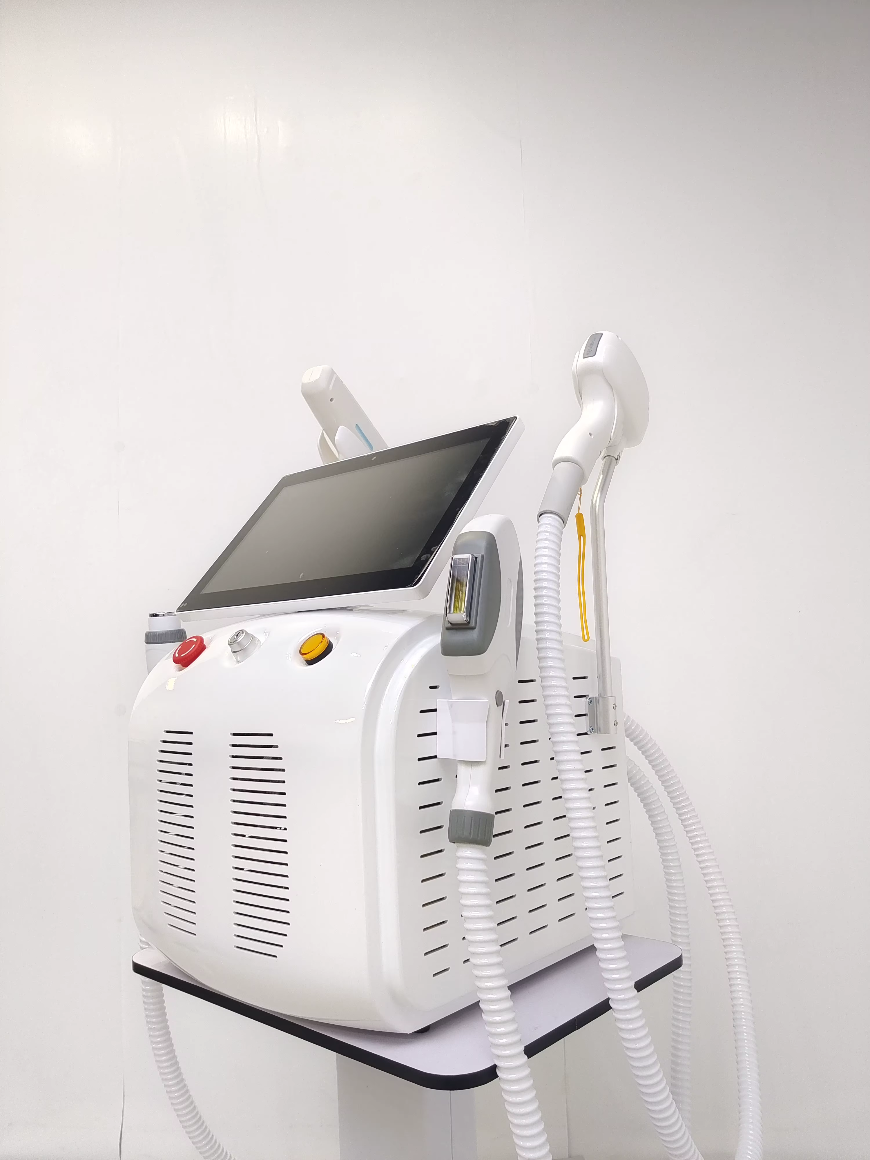 Meilleure vente 4 en 1 Diode Laser Pico 808 carbone Peel RF IPL picoseconde