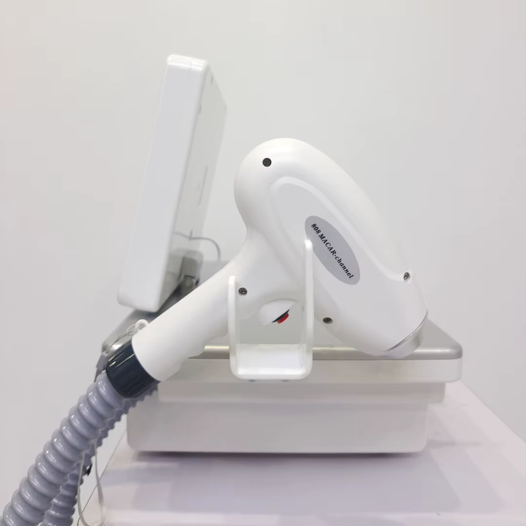 Mini appareil d'épilation au laser à diode professionnel 810 nm