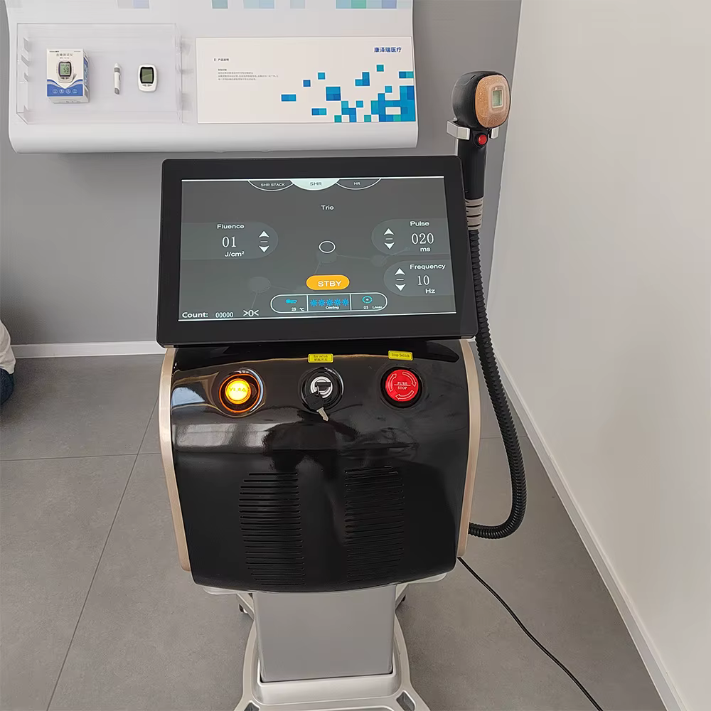Machine professionnelle d'épilation au laser à diode Alexandrite avec refroidissement par glace