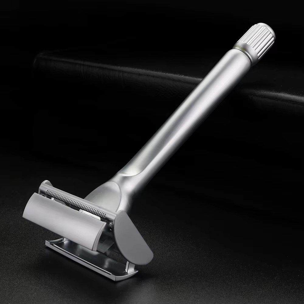 Rasoir manuel pour homme à ouverture par torsion