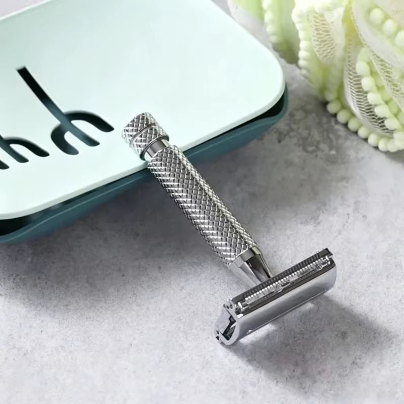 Vente Flash 2026 ! Rasoir de sécurité professionnel YAQI Monarch couleur chrome - Espacement de la lame de 0