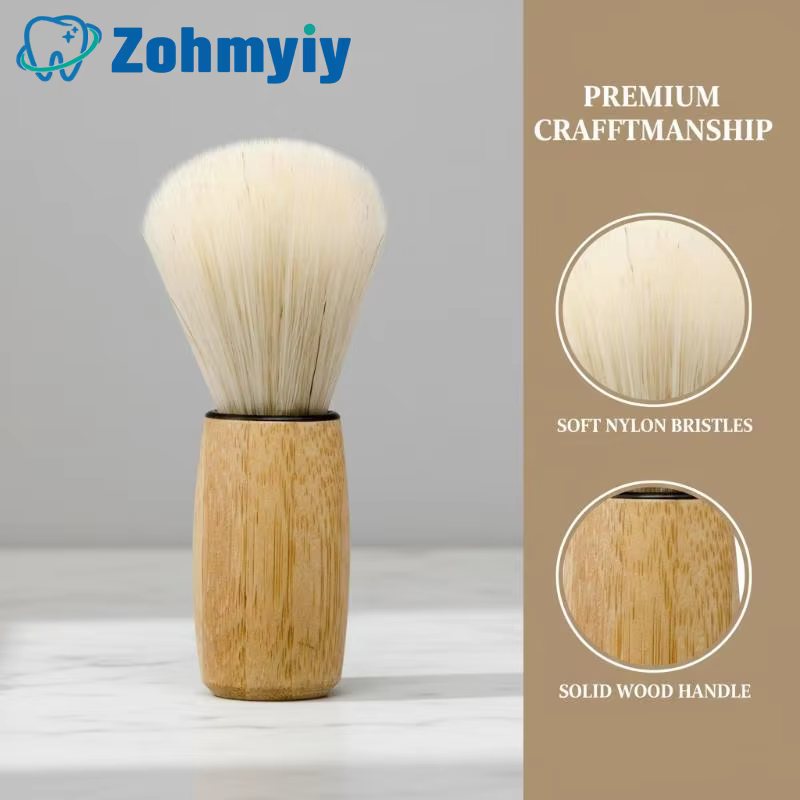 1 Brosse à raser la barbe avec manche en bois et poils naturels