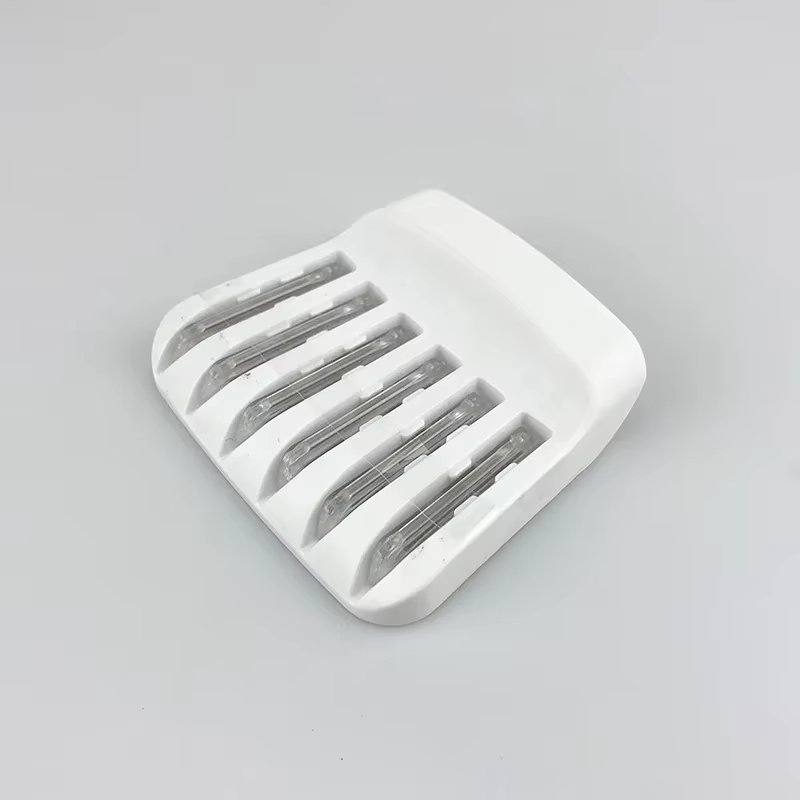 Tondeuse à sourcils électrique avec lumière LED