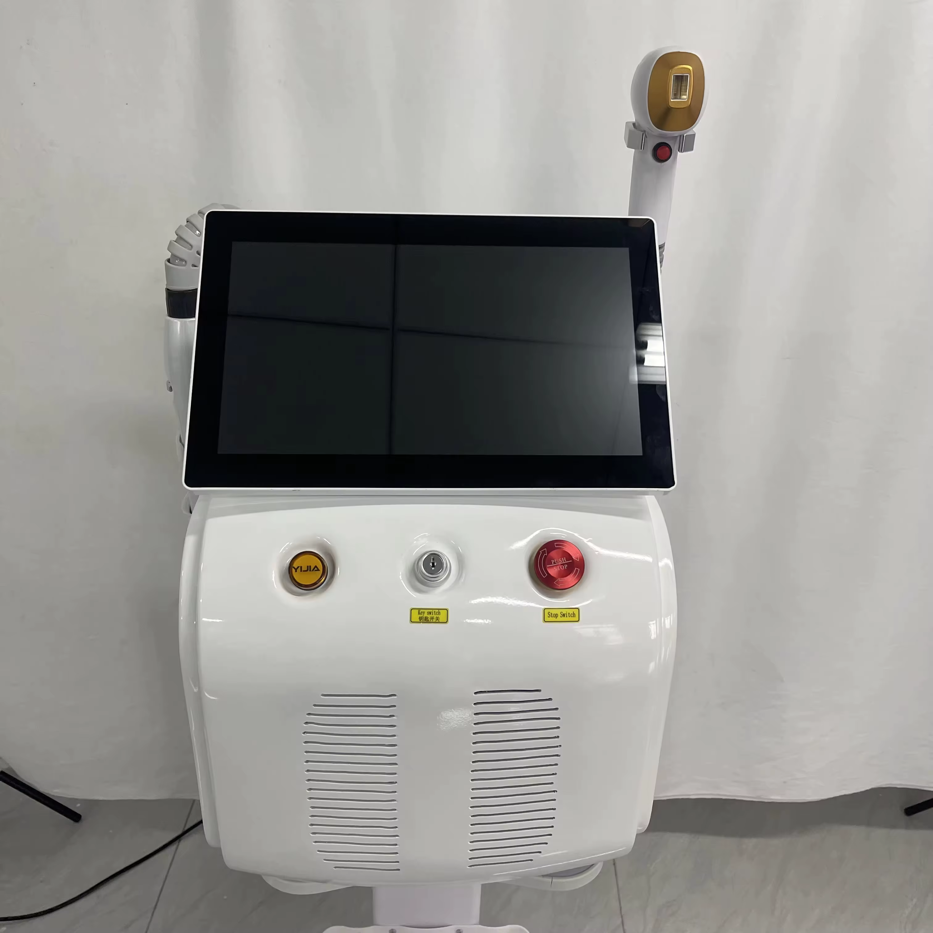 Épilation au laser diode soprano
